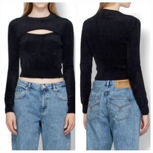 Vintage Cherry Mellow Plush Cut Out Crop Longsleeve Sweater in Black Size Large